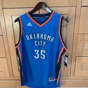NWT’s Durant OKC Jersey Kids XL